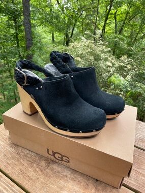 UGG DAFNI BLACK SUEDE SLINGBACK CLOGS Sz 10